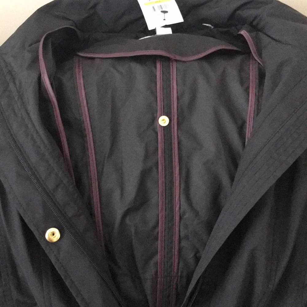 Cole Haan Back Bow Packable Hooded Raincoat - Picture 5 of 7